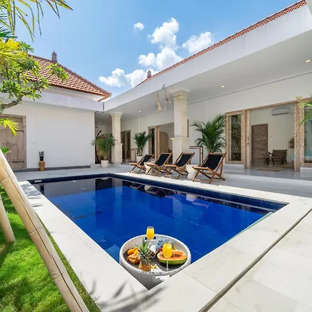 Luxury Brand-New Private Villa With Huge Pool In Canggu Best Location